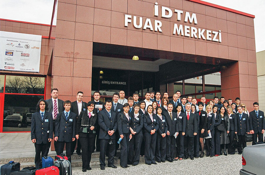 Миланоски: „Поминав три години од мојот живот на Универзитетот Скопје, исполнети со нови пријателства и искуства.“