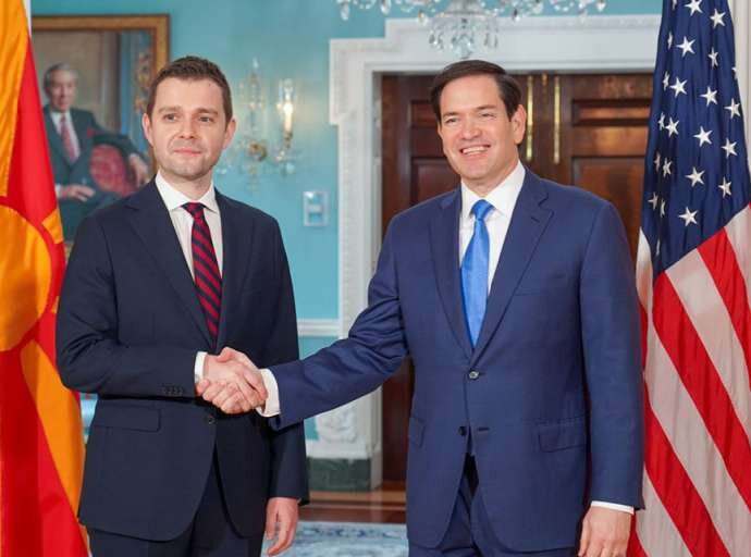 И дома и во странство, плодна пролет на меѓународна сцена – „Време е зборовите да станат делa“