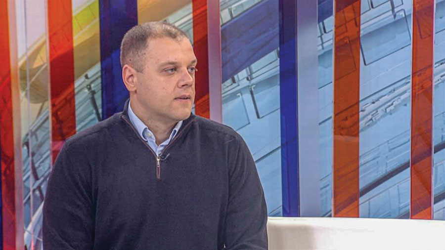 Дејан Гавриловиќ, Ефектива. | Извор: Insajder.sr Дејан Гавриловиќ, Ефектива. | Извор: Insajder.sr