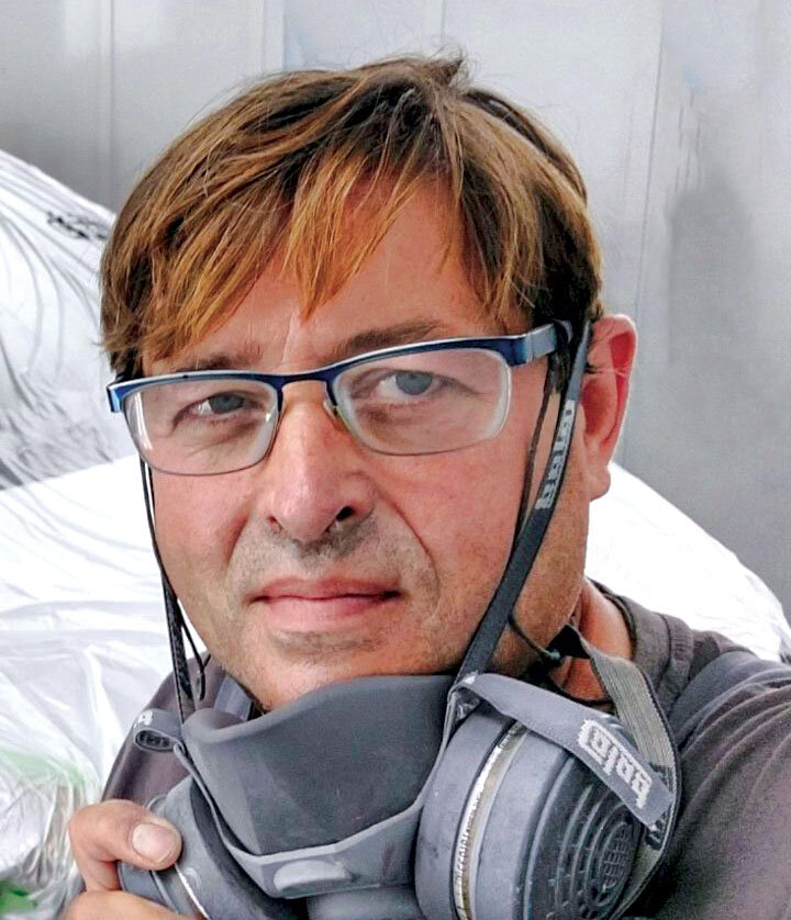 Гоце Неделковски, лиценциран каросериски техничар – аутолакер: Професијата е физички напорна, но, голема е љубовта кон работата.